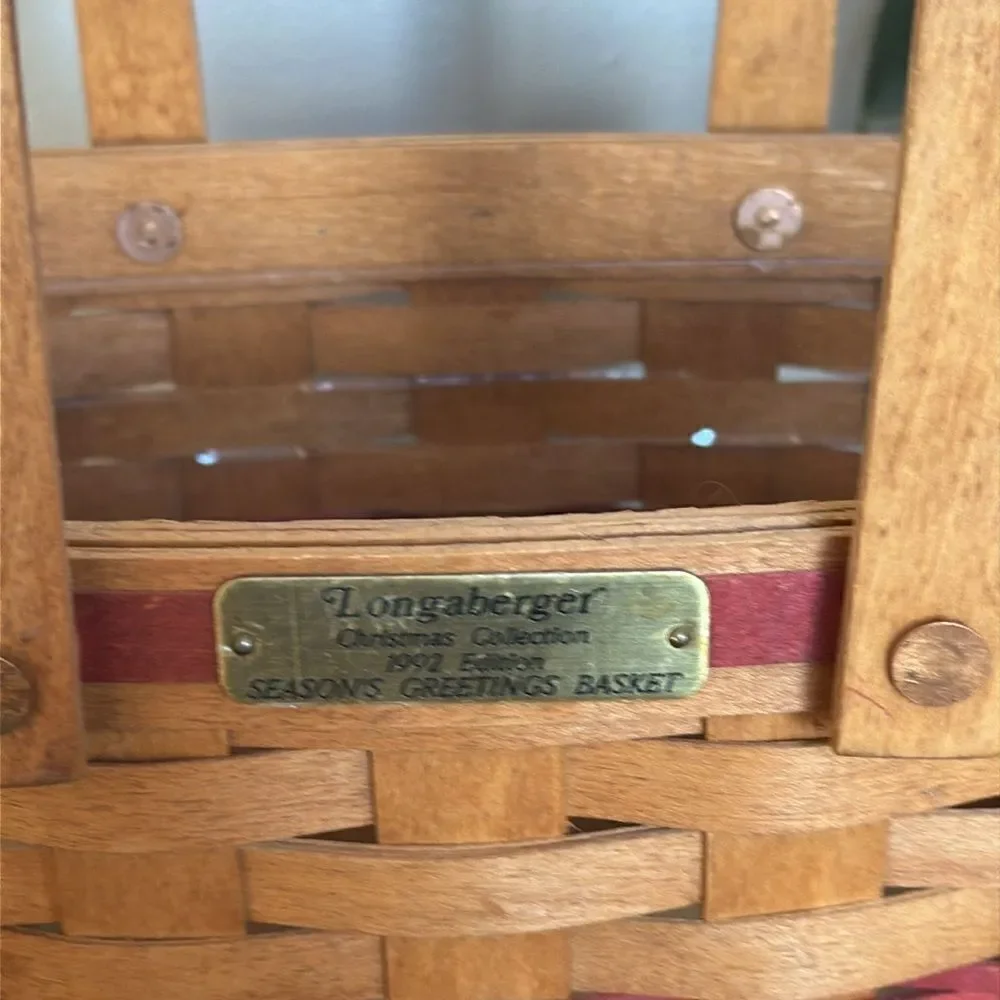Vintage 1992 Longaberger Christmas Red Season’s Greetings Basket!